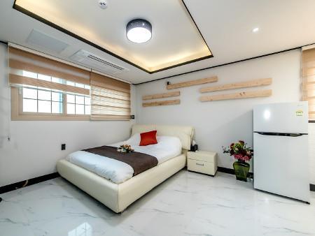 Jeju Skyhill Pension Seogwipo Eksteriør bilde
